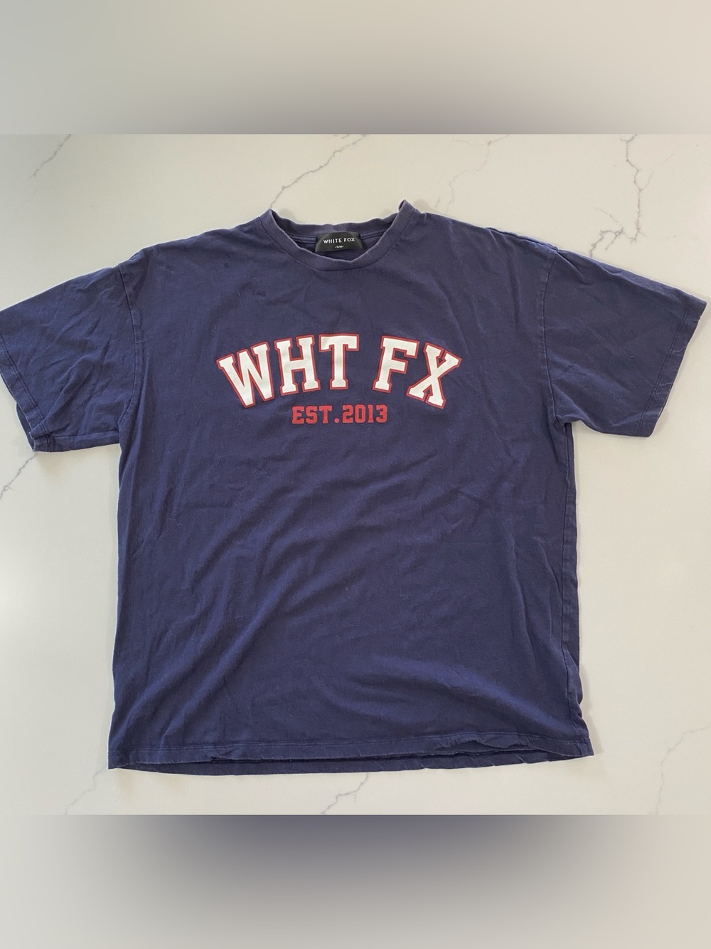 White Fox Boutique Navy Oversized Graphic Short-Sleeve Tee Size S/M